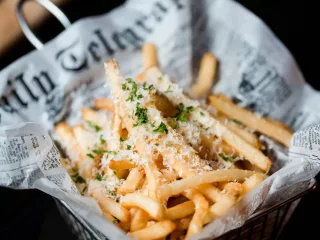 Frites parmesan