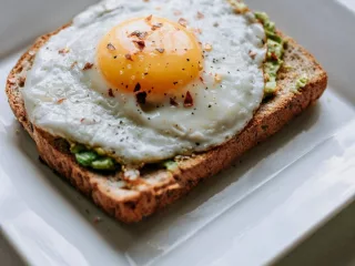 Toast avocat & œuf
